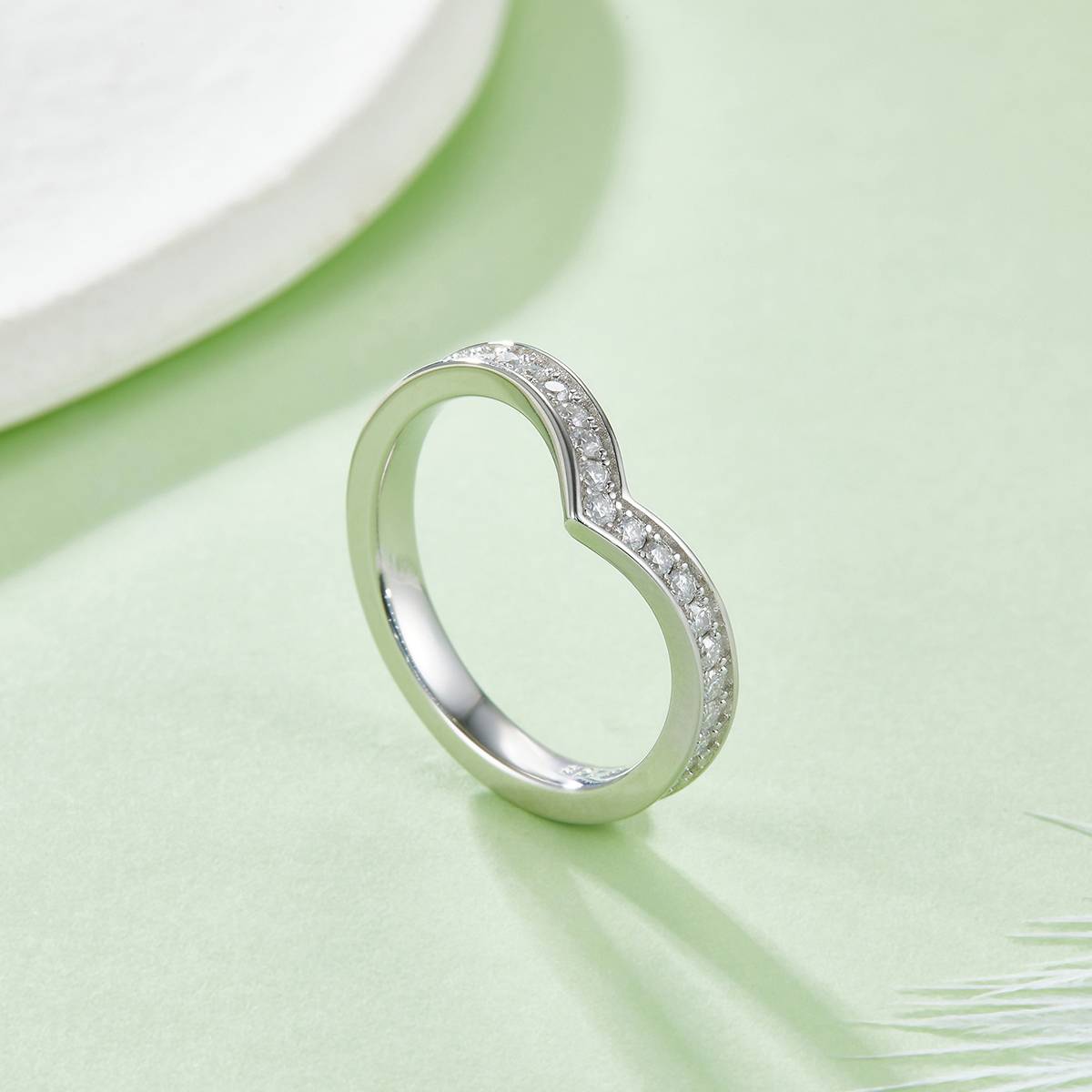 V-Row Ring Full Circle Guard S925 Silver Plated Platinum Moissanite 60 Centimeter D-Grade